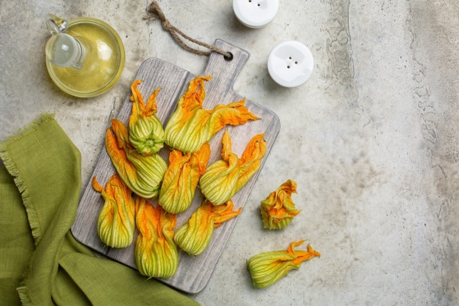 Où trouver des fleurs de courges fraîches pour cuisiner ?