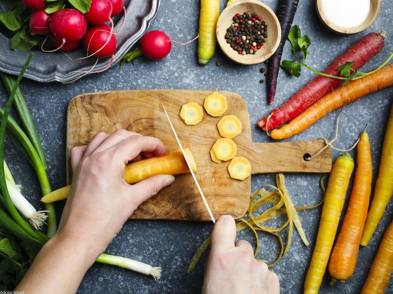 Différence nutritionniste et diététicien, lequel choisir ?